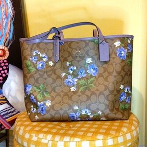 *Beautiful*** Coach Lavender City Tote!! NWOT
